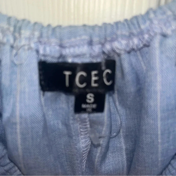 Tcec top with sleeves that can lay off shoulder/ blue in color sz sm - Picture 2 of 3